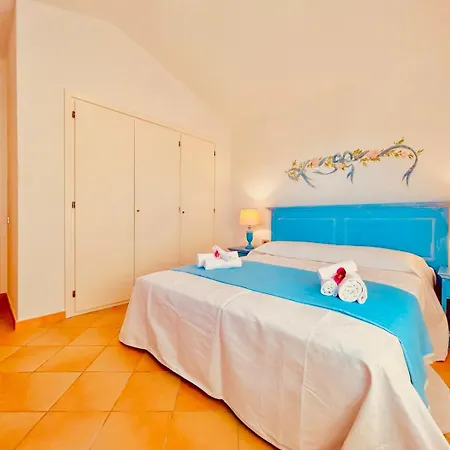 Hébergement de vacances Sweet Homes Sea View With Pool Baja Sardinia